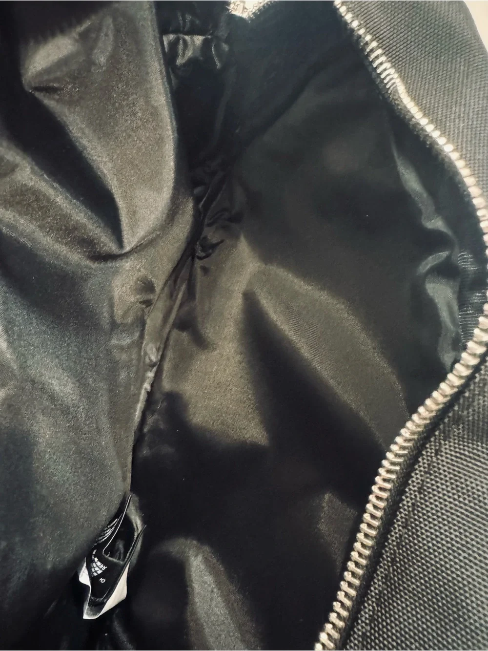 Gucci Parfums Black Nylon Travel Pouch Bag— NEVER USED, Original Packaging 2017